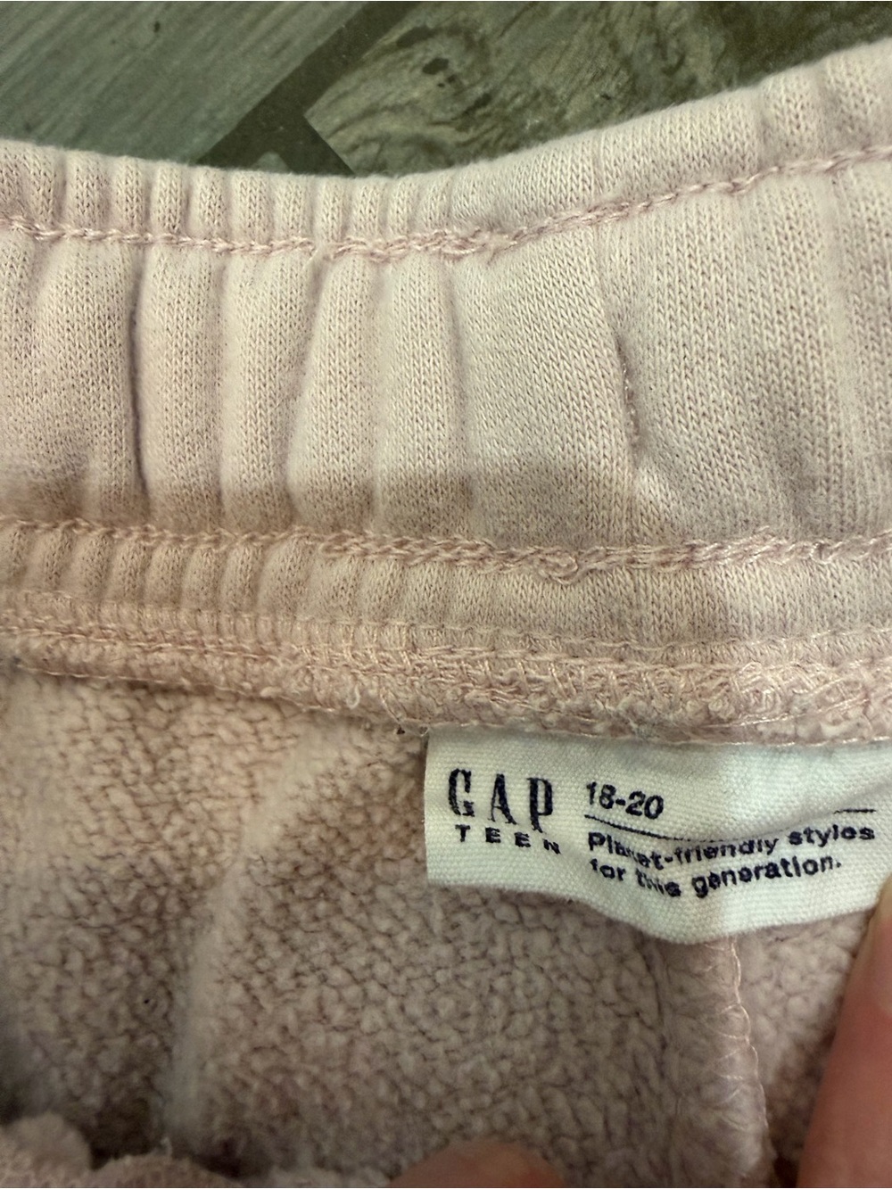 GAP Joggers - Picture 2 of 3